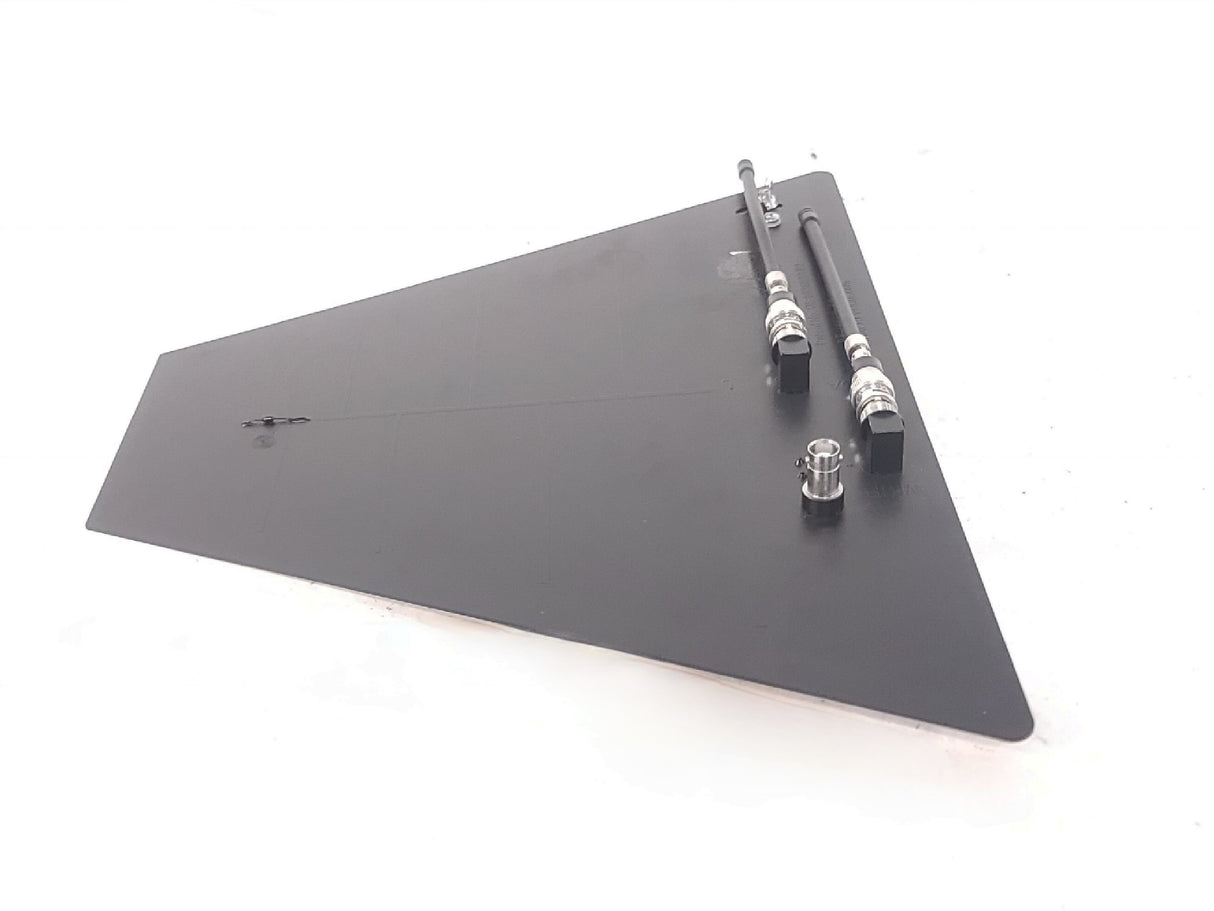 RF Venue Diversity Fin Antenna (470 - 698 MHz) w/ (2) Smaller Antennae Attached in Soft Cover