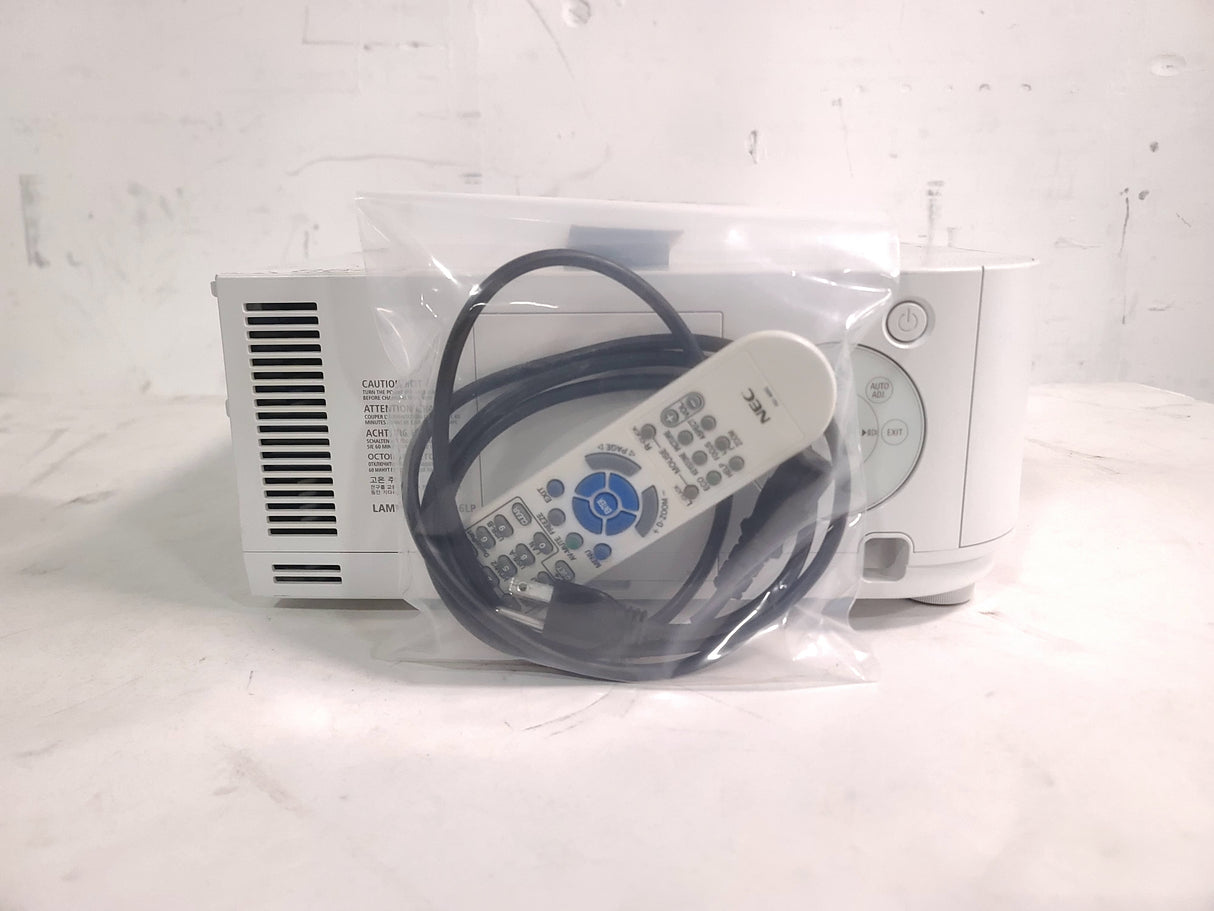 NEC PA622U 6,200 Lumens WUXGA 3-Chip DLP Projector (1652 Hours) NO LENS