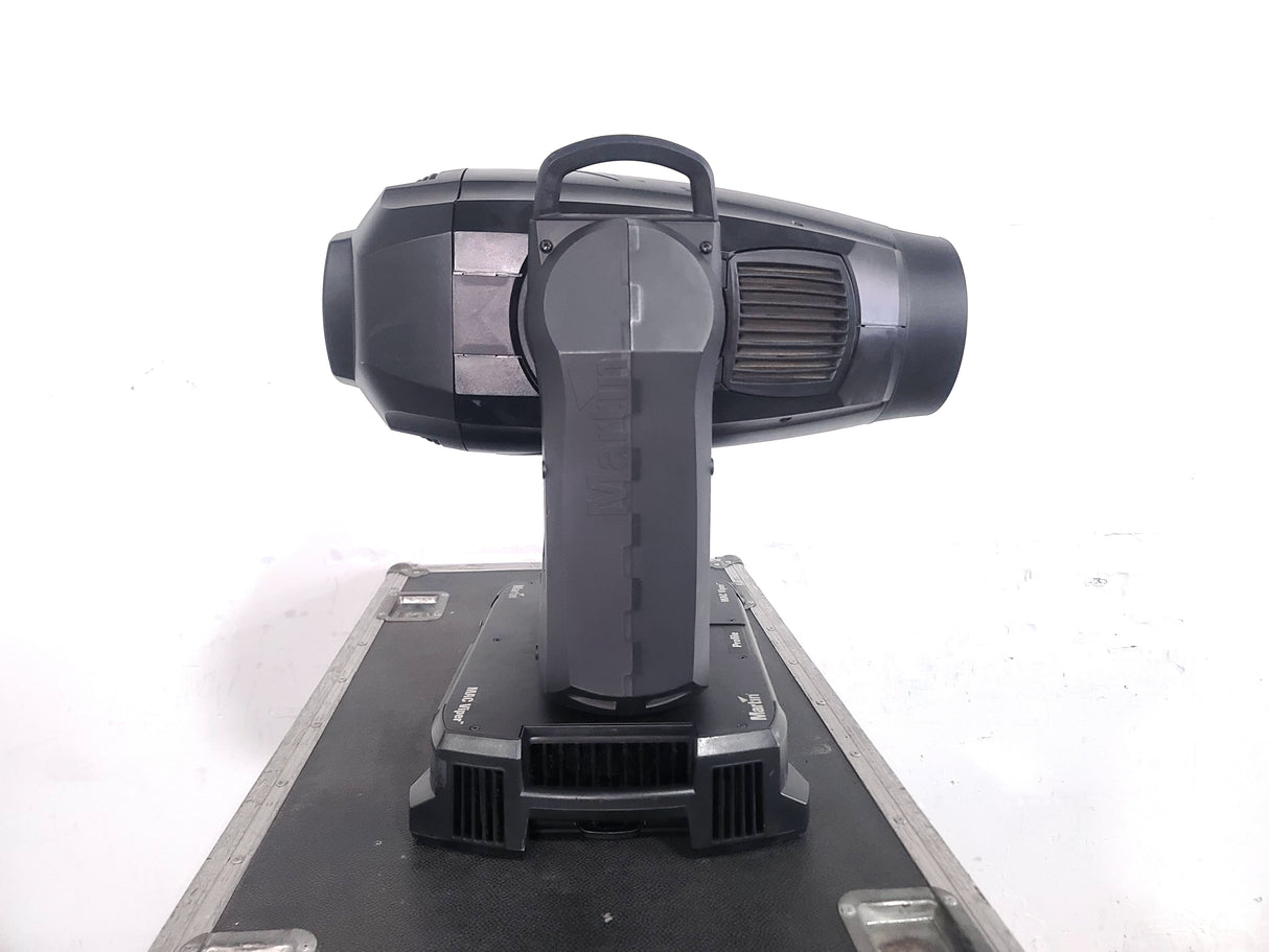 Martin MAC Viper Profile (1644 Total Lamp Hours), (2) Mounting Clamps, (2) Safety Cables, & (6) Cables in Wheeled Road Case