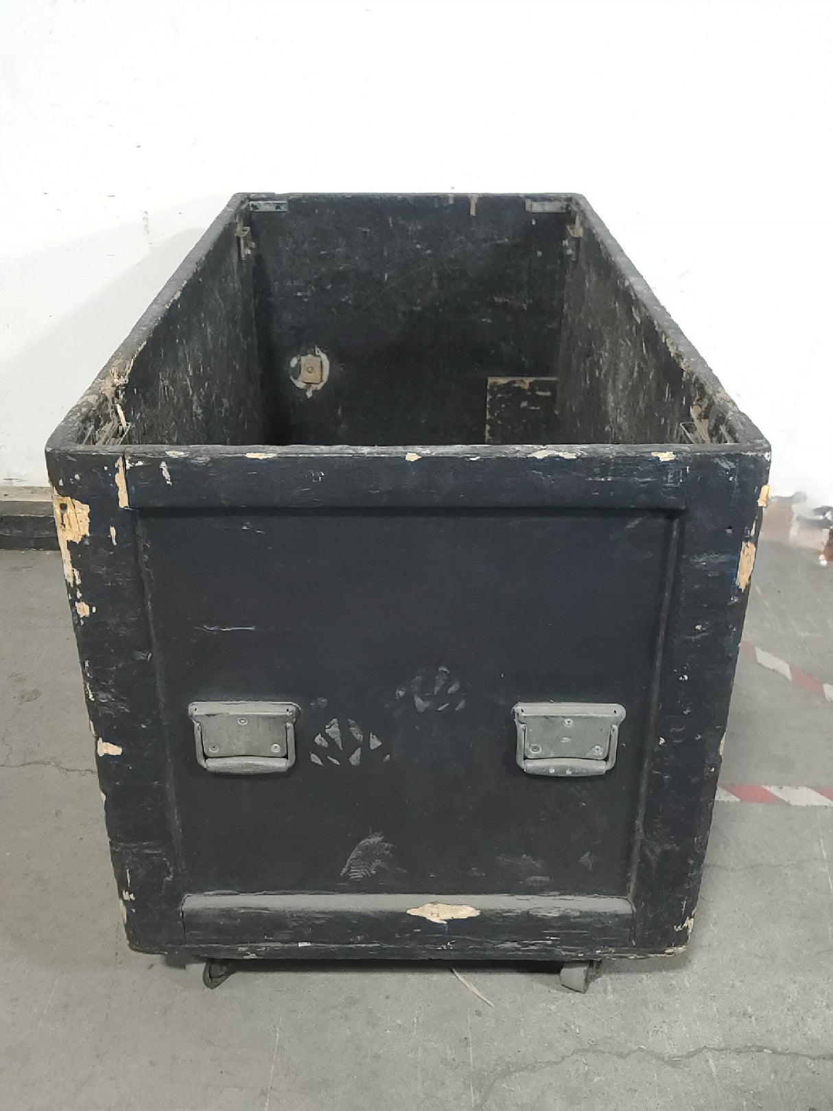 Generic (26x52x26) Wheeled Road Case
