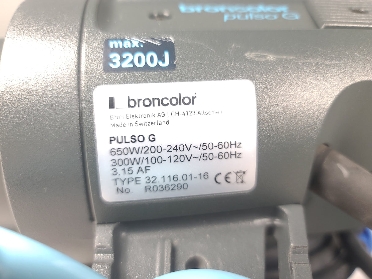Broncolor 32.116.01-16 Pulso G 3200 J Focusing Lamphead with 16' Cord w/ Speed Ring
