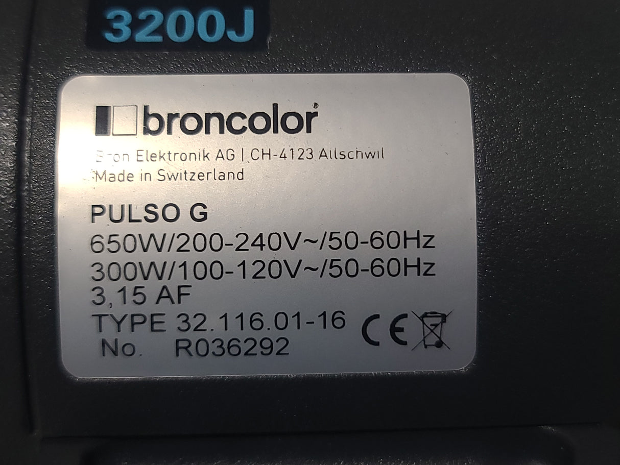 Broncolor 32.116.01-16 Pulso G 3200 J Focusing Lamphead with 16' Cord w/ Speed Ring