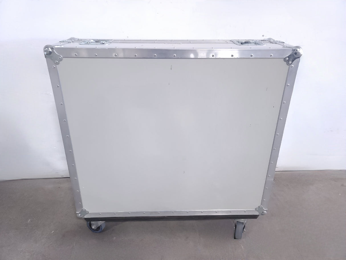 Yamaha LS9 32-Ch Digital Mixing Console w/ SyncGen Word Clock Sample Rate Generator in Wheeled Road Case