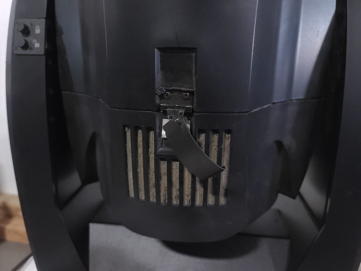 (2) Vari-Lite VLX Wash Moving Head Lights w/ (4) Mounting Brackets & (4) Mounting Clamp in Wheeled Road Case