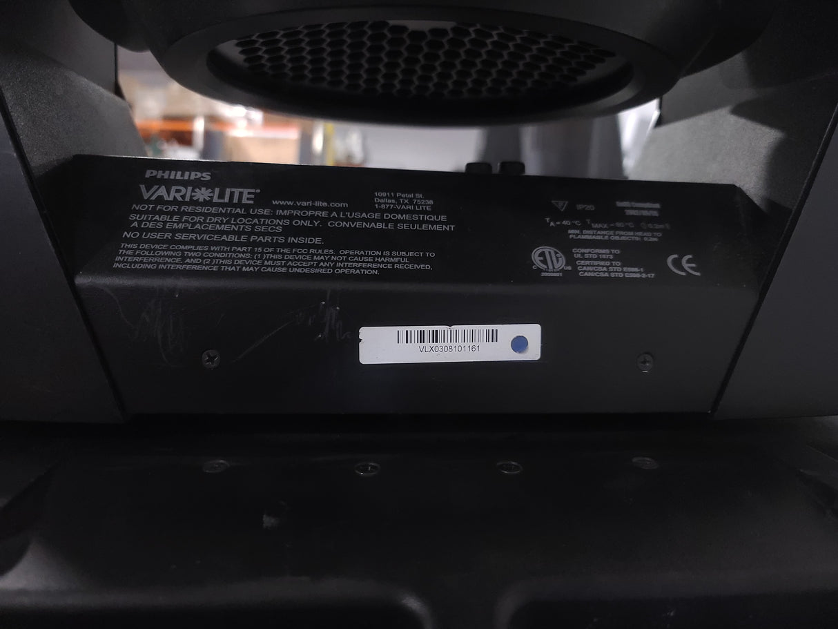 (2) Vari-Lite VLX Wash Moving Head Lights w/ (4) Mounting Brackets in Wheeled Road Case