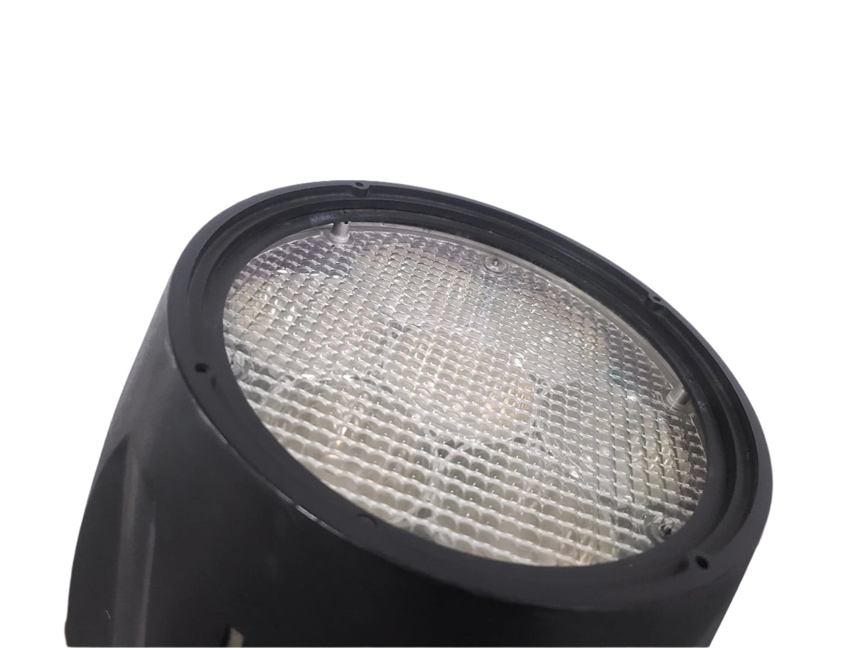 (2) Vari-Lite VLX Wash Moving Head Lights w/ (4) Mounting Brackets in Wheeled Road Case