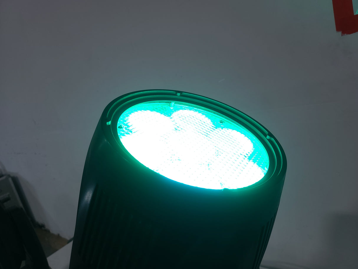 (2) Vari-Lite VLX Wash Moving Head Lights w/ (4) Mounting Brackets & (4) Mounting Clamp in Wheeled Road Case