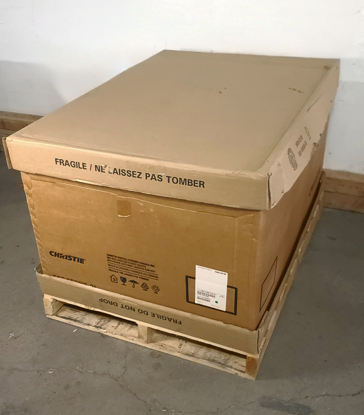 Christie GRIFFYN 4K32-RGB (34,000 ANSI Lumens) 1DLP Large Venue Laser Projector (Manufacturer Refurbished)