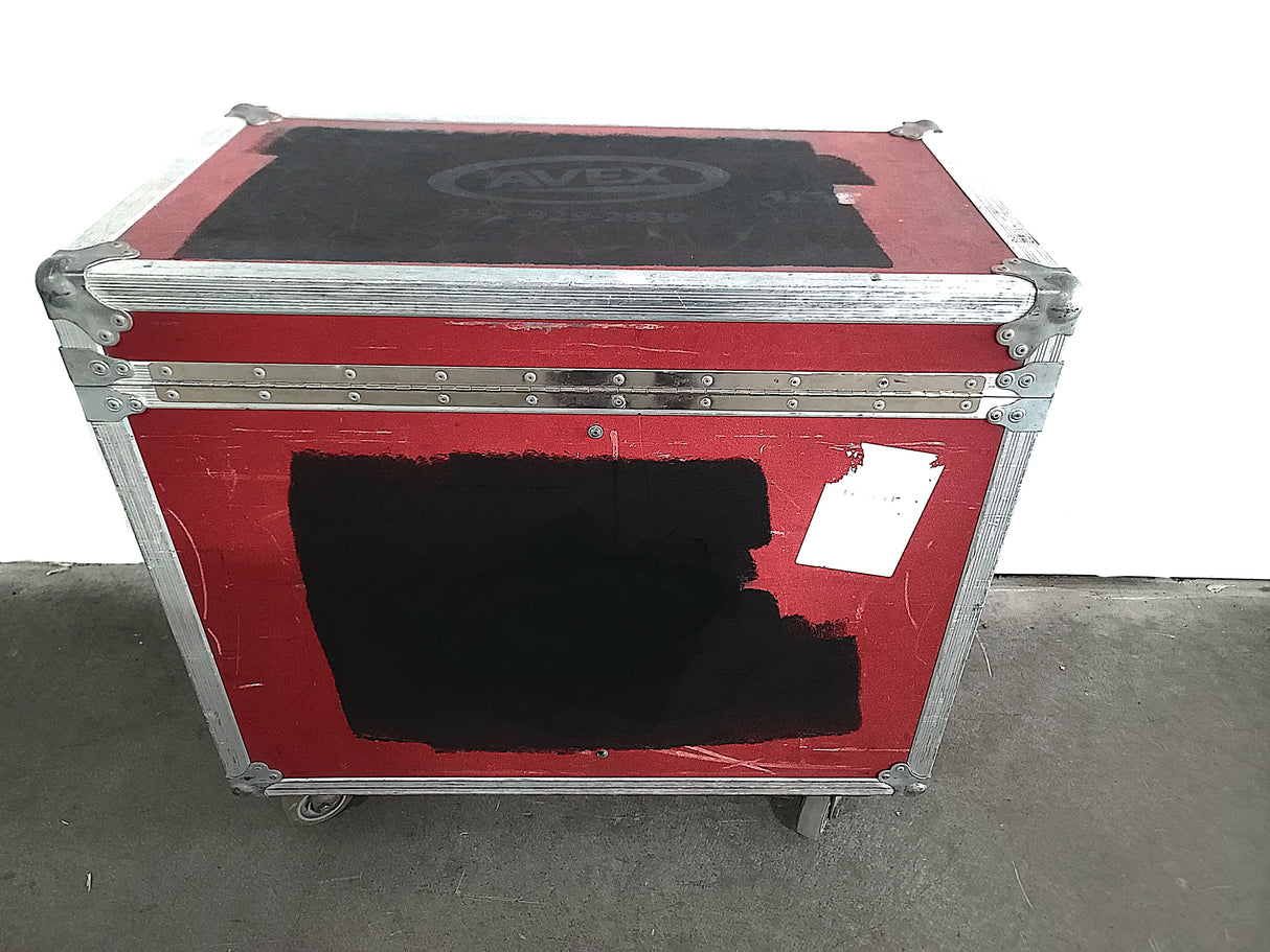 (2) JBL VRX932LA 12" Two-Way Line-Array System in LM Engineering Wheeled Road Case