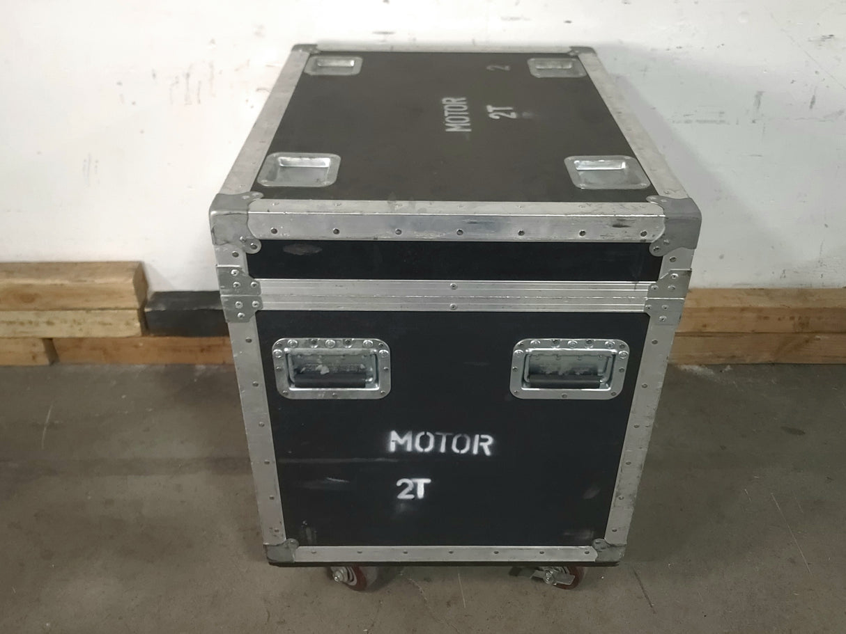 Armando Cases (22x28x21) Wheeled Road Case