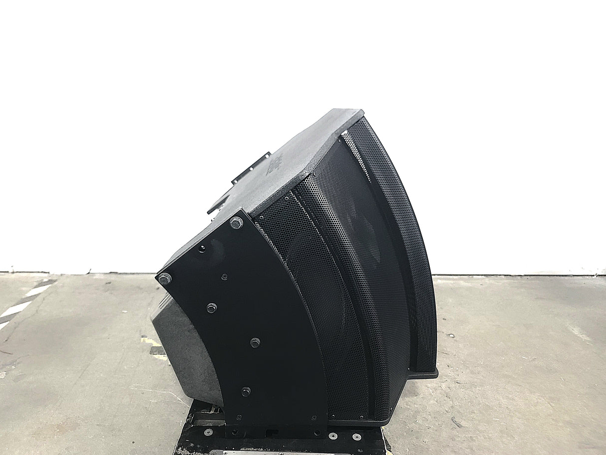 Bose Professional RoomMatch RM7040 Array Speaker