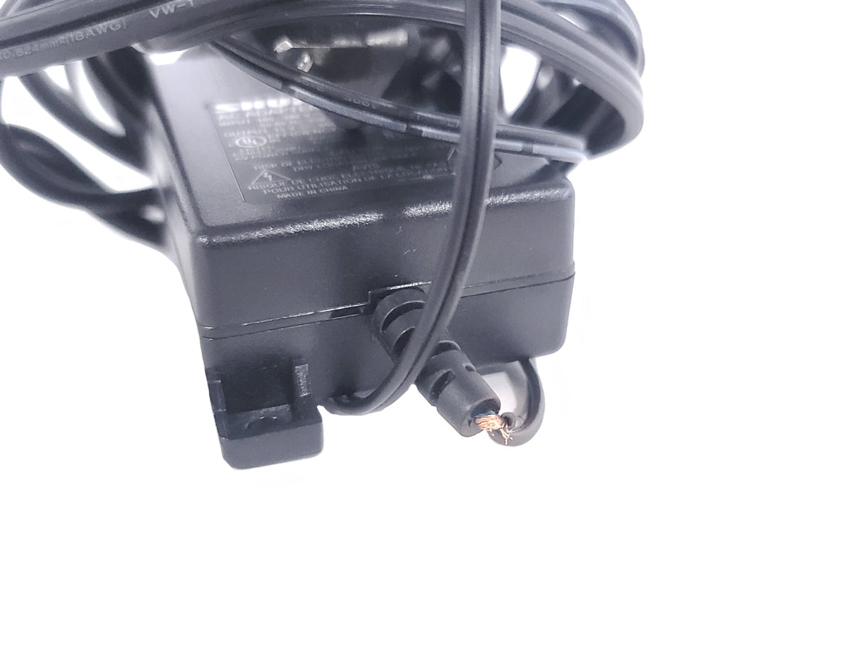 Shure ULXP4 Wireless Receiver Kit (J1: 554-590MHz) w/ ULX2 Handheld Transmitter w/ SM58 Mic Capsule, ULX1 Belt Pack, (2) Antennas, & PSU in Hard Carry Case