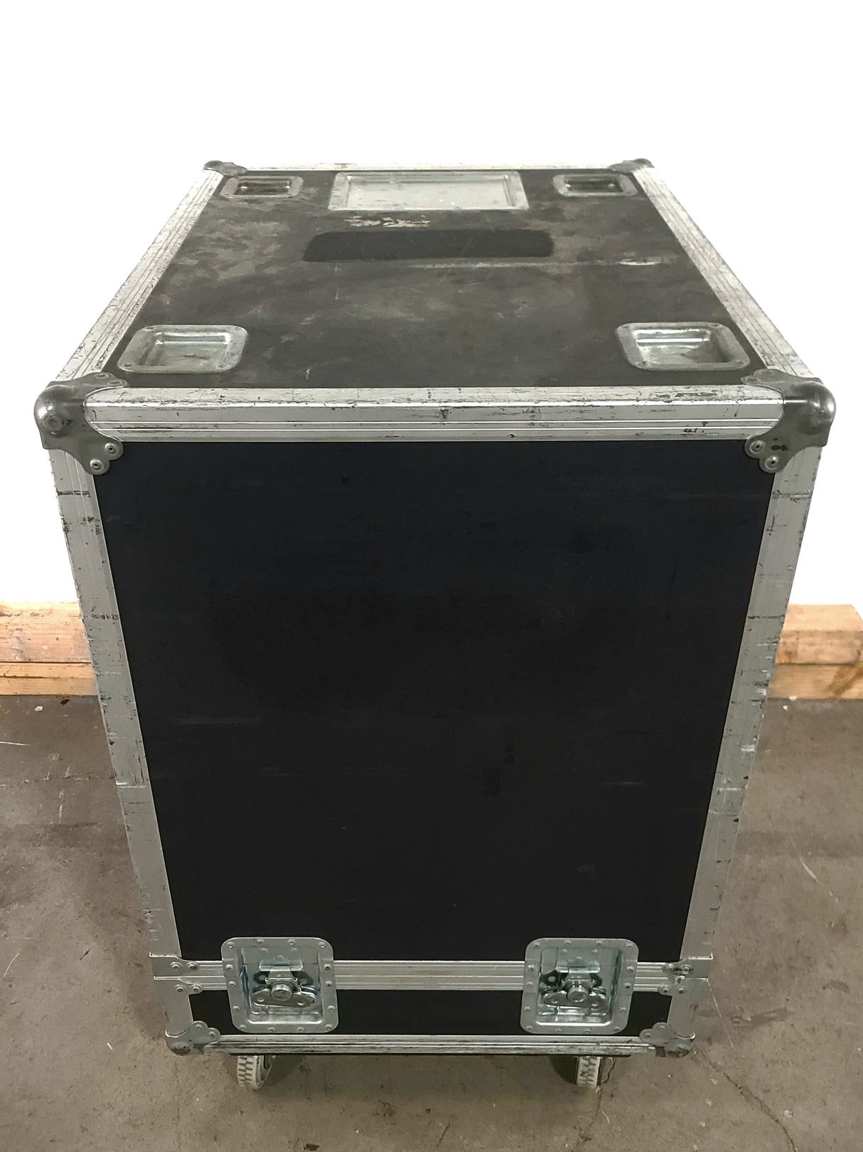 30x19x28 Olympic 16RU Wheeled Rack Case