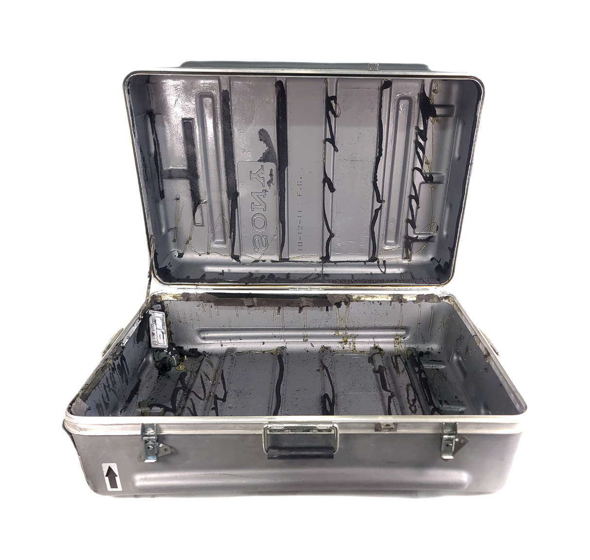 13x20x31 Sony Thermodyne Wheeled Rolling Case