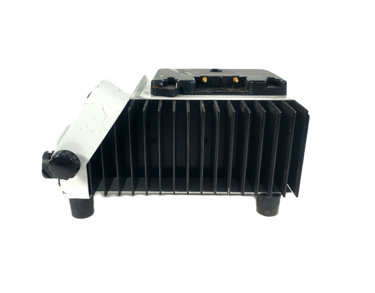 K 5600 Lighting Joker-Bug 200 Par Light w/ Accessories in Hard Rolling Case