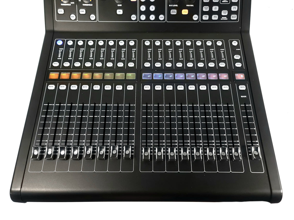 Midas M32R LIVE Digital Console for Live Performance and Studio Recording w/ Klark Teknik DN32-USB Option Card