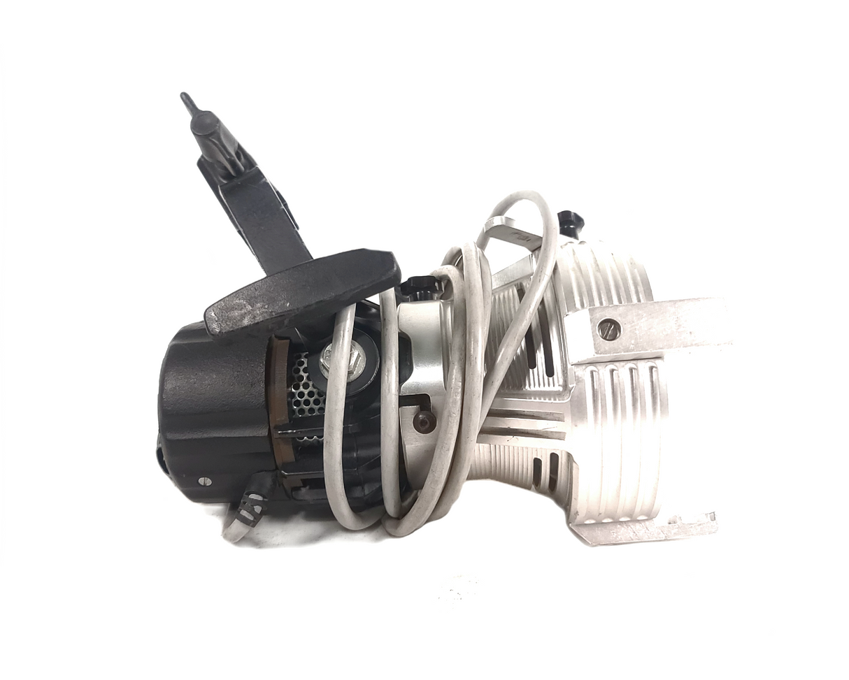 K 5600 Lighting Joker-Bug 200 Par Light w/ Accessories in Hard Rolling Case