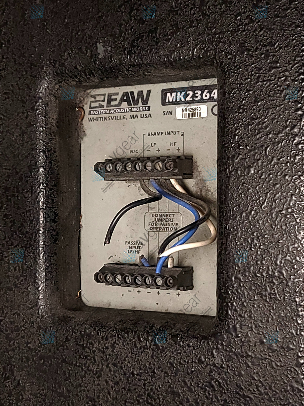 EAW MK2364 2-Way Full Range Loudspeaker w/ Mounting Bracket (NEEDS REPAIR)