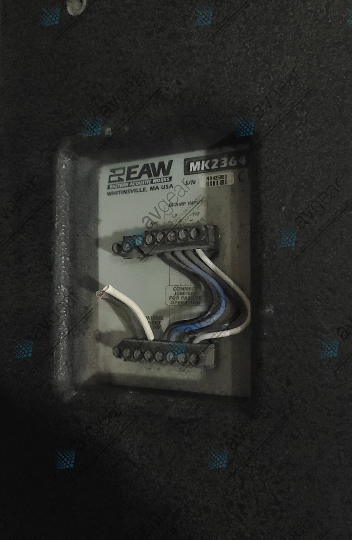 EAW MK2364 2-Way Full Range Loudspeaker w/ Mounting Bracket