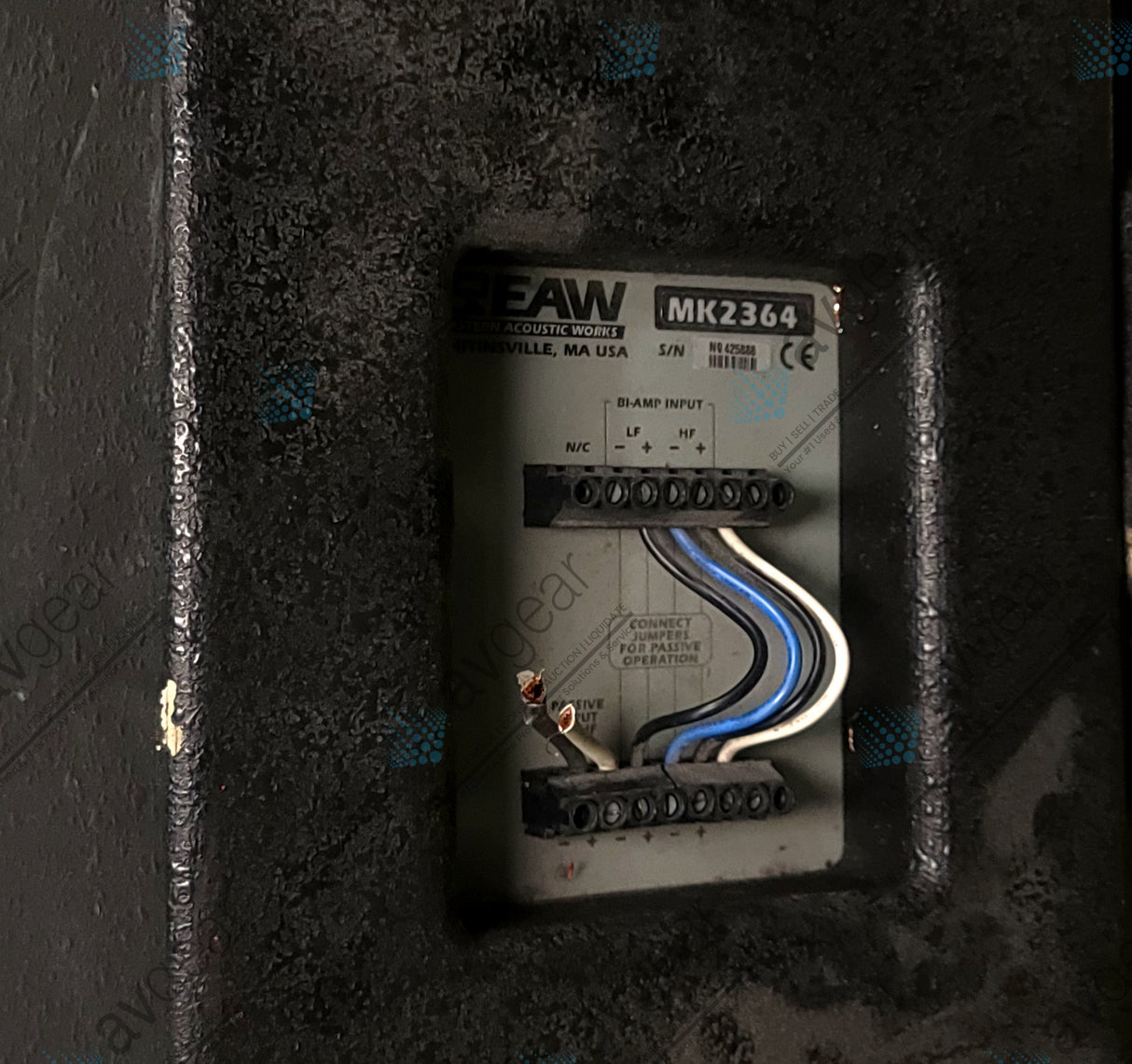 EAW MK2364 2-Way Full Range Loudspeaker w/ Mounting Bracket