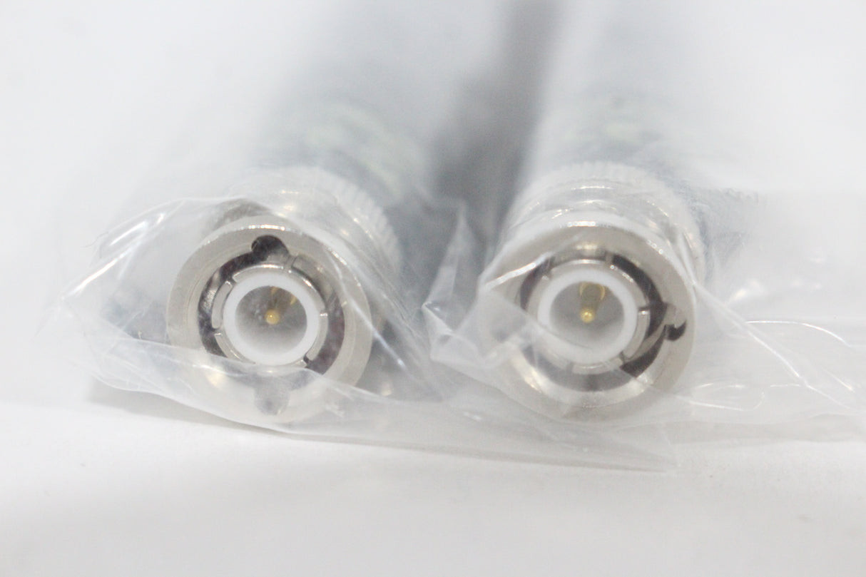 (2) Shure UA8-470-542 1/2 Wave Omnidirectional Receiver Antennas (470-542 MHz)