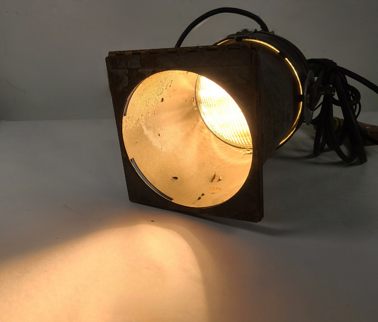 (2) Aluminum Par Cans