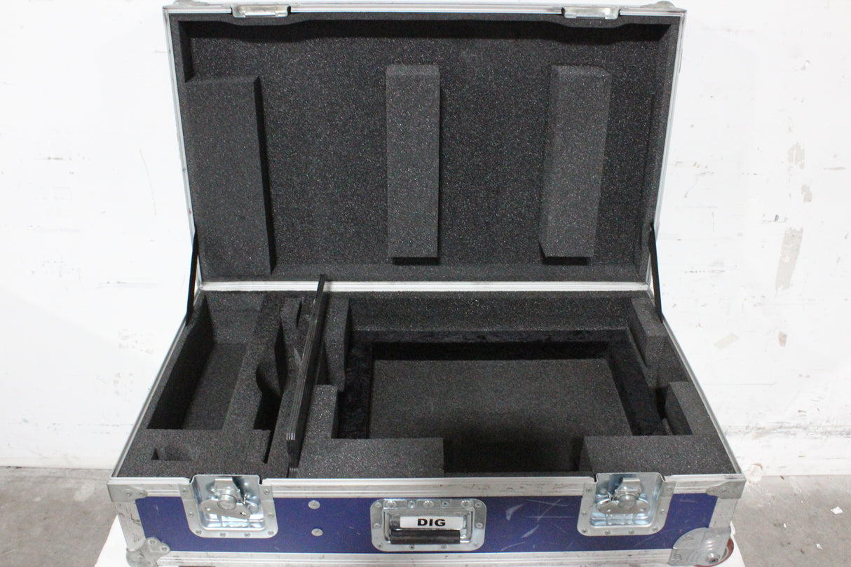 34x20x6 Hard Wheeled case
