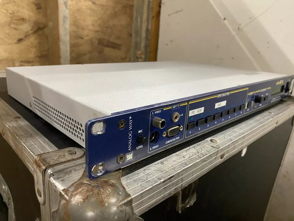 Analog Way Octo-FX OFX802 Computer and Video Seamless Switcher