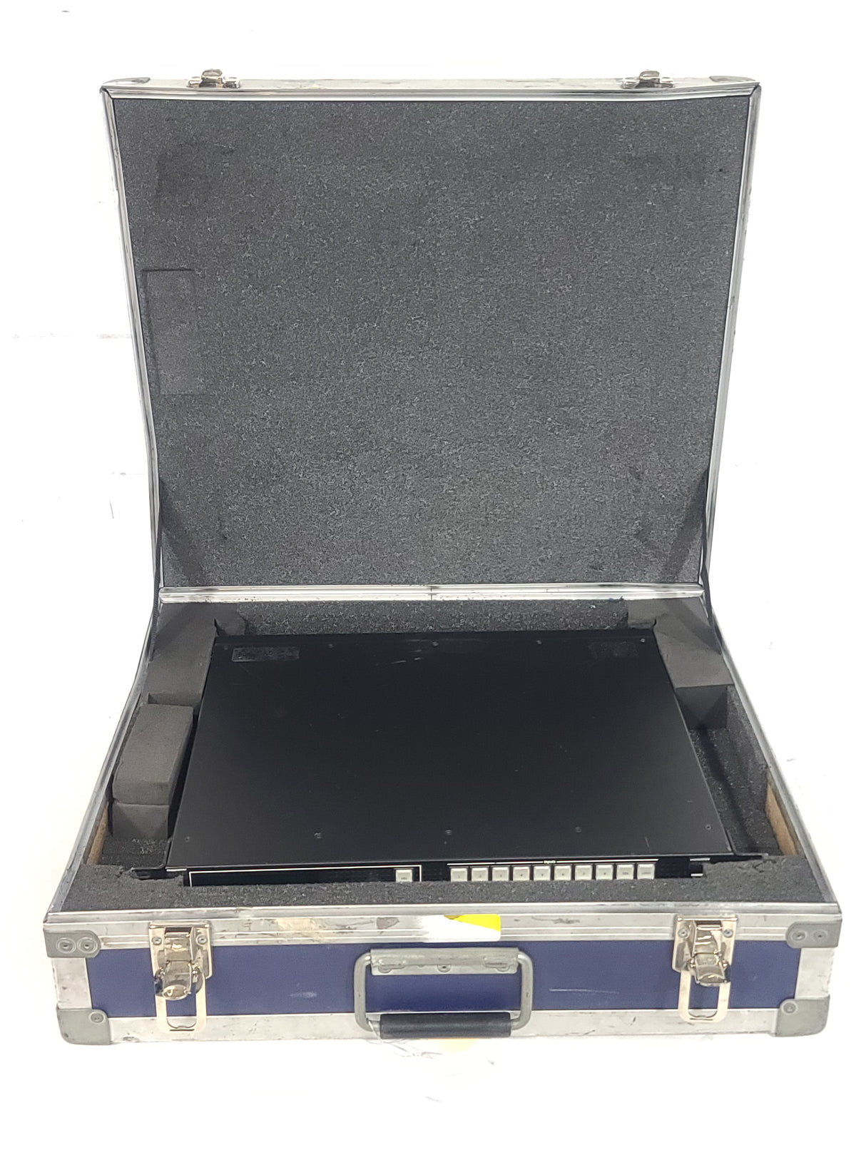 Barco R9004688 PDS‑902 Digital Switcher in Hard Carrying Case