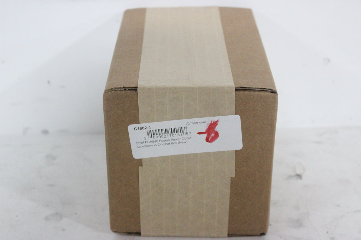 Chief FCA540 Fusion Power Outlet Accessory in Original Box (New)