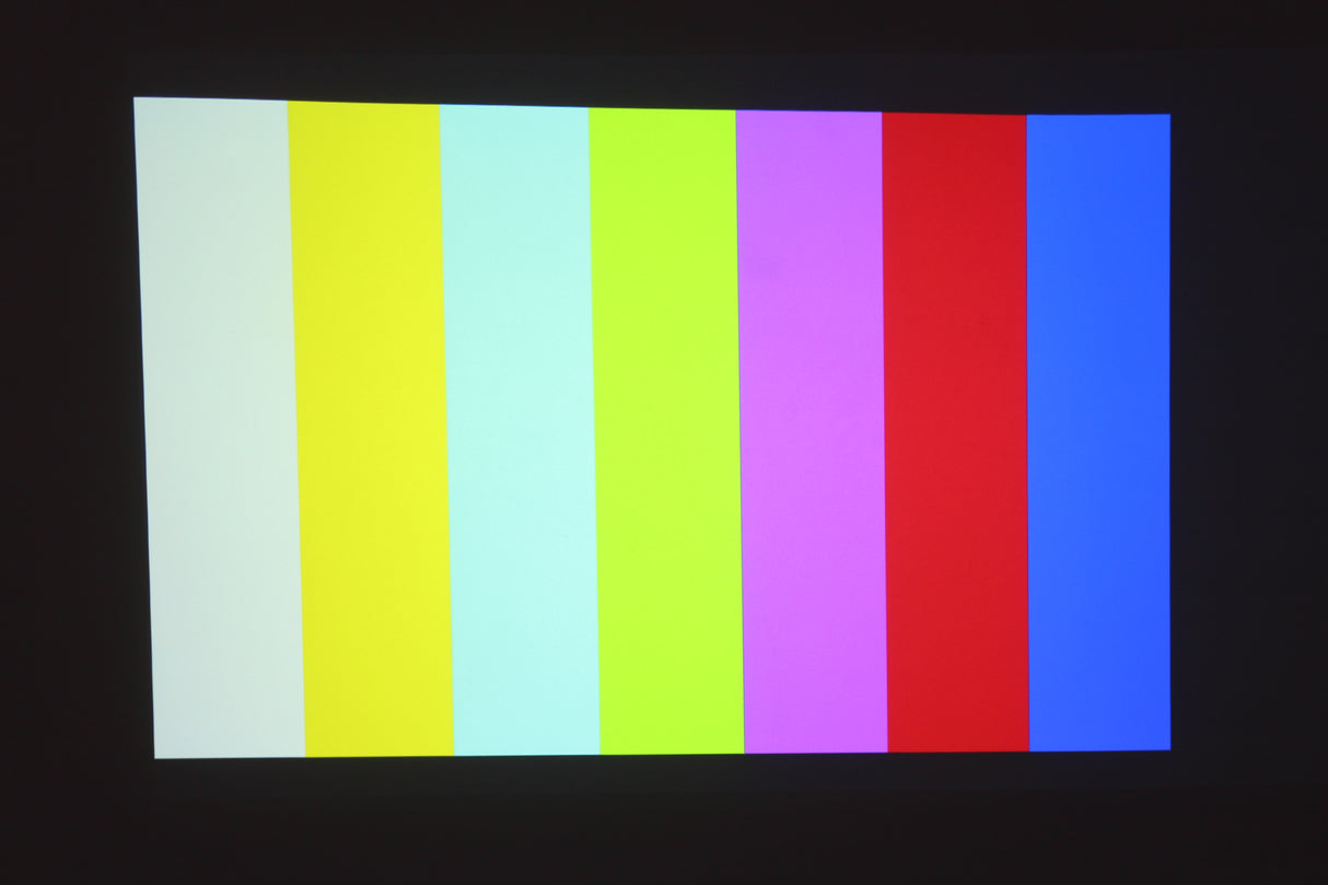 Christie LWU501i (5,000 Lumen) 3 Chip WUXGA LCD Conference Projector (TEMP Issues) w/ Remote in Hard Rolling Case (FOR PARTS) (1688-209)