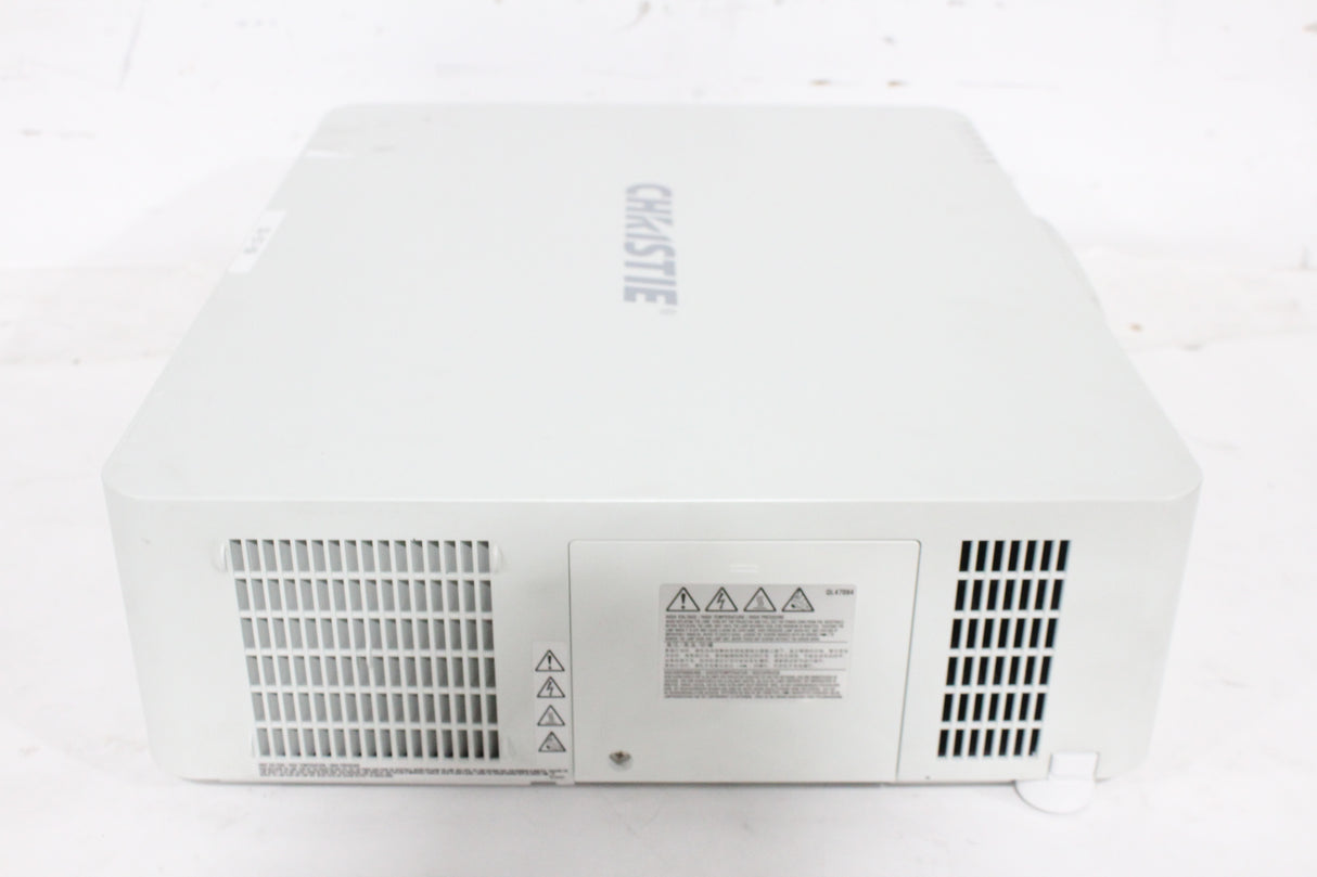 Christie LWU501i (5,000 Lumen) 3 Chip WUXGA LCD Conference Projector (TEMP Issues) w/ Remote in Hard Rolling Case (FOR PARTS) (1688-209)