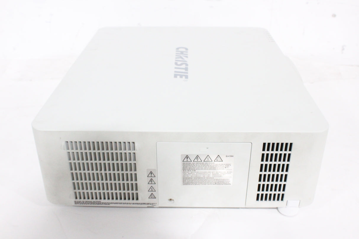 Christie LWU501i (5,000 Lumen) 3 Chip WUXGA LCD Conference Projector w/ Remote in Hard Rolling Case (1688-194)
