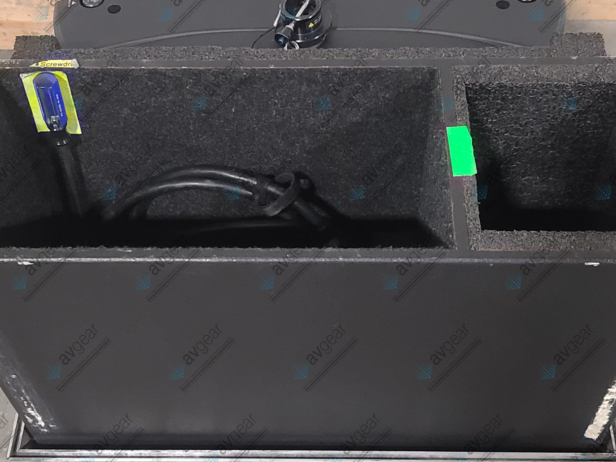 Christie Roadster HD20K-J 20,000 Lumen HD 0.95" DLP x 3 Large Venue Projector (914 Hours) w/ (4) Clamps, Hardware & Remote in Wheeled Road Case