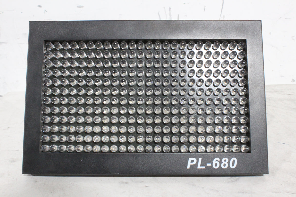 Cinelight PL-680 LED Stage Light