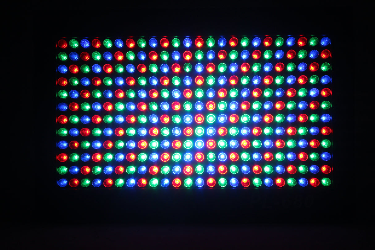 Cinelight PL-680 LED Stage Light