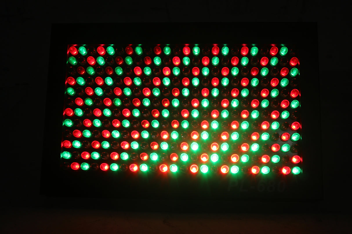 Cinelight PL-680 LED Stage Light