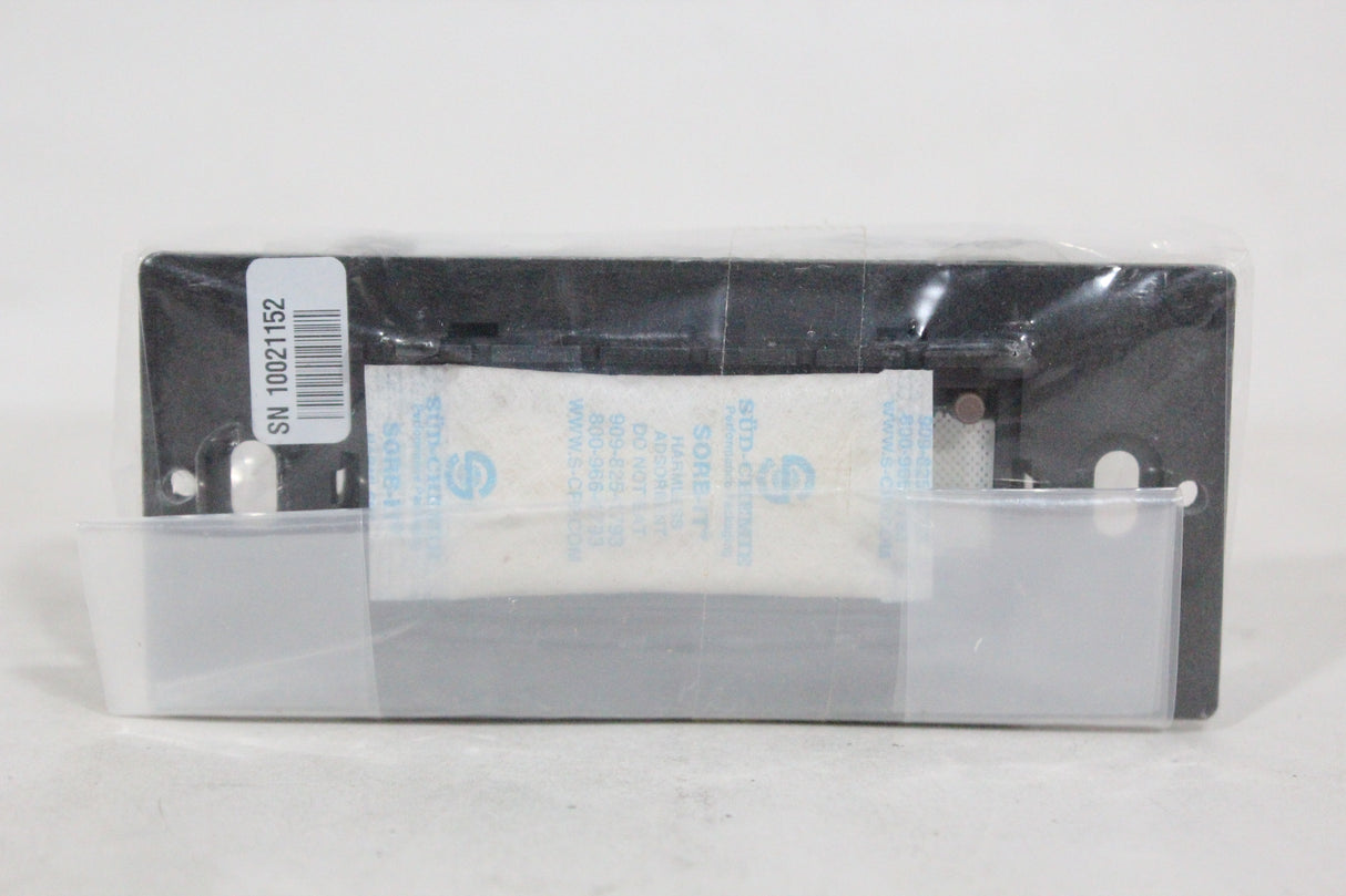 Crestron C2N-CBD-E Express Keypad w/ Front Bezel