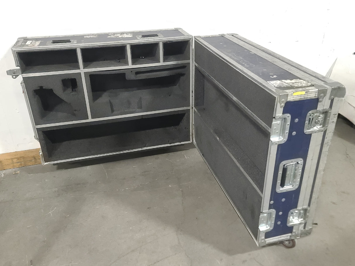 Custom Fitted 22x40x35 Wheeled Road Case