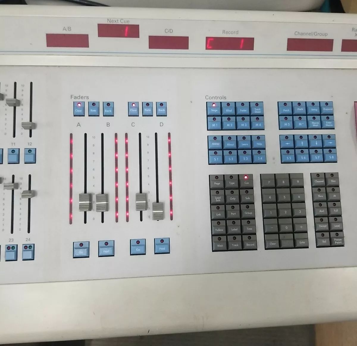 ETC Electronic Theatre Controls Expression 2X Lighting Console