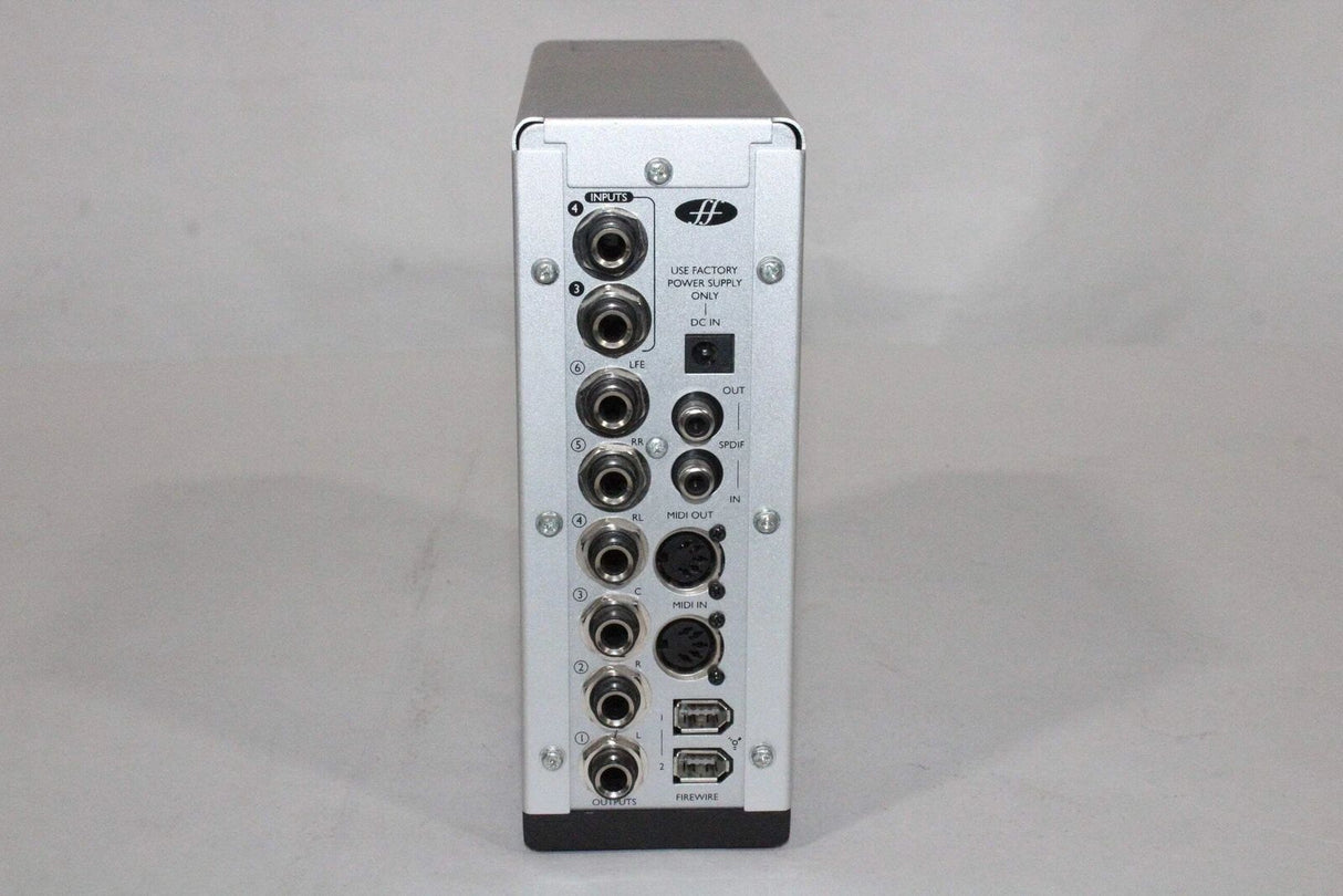 Focusrite Saffire LE Compact Firewire-Based Audio Interface w/ Firewire Cable