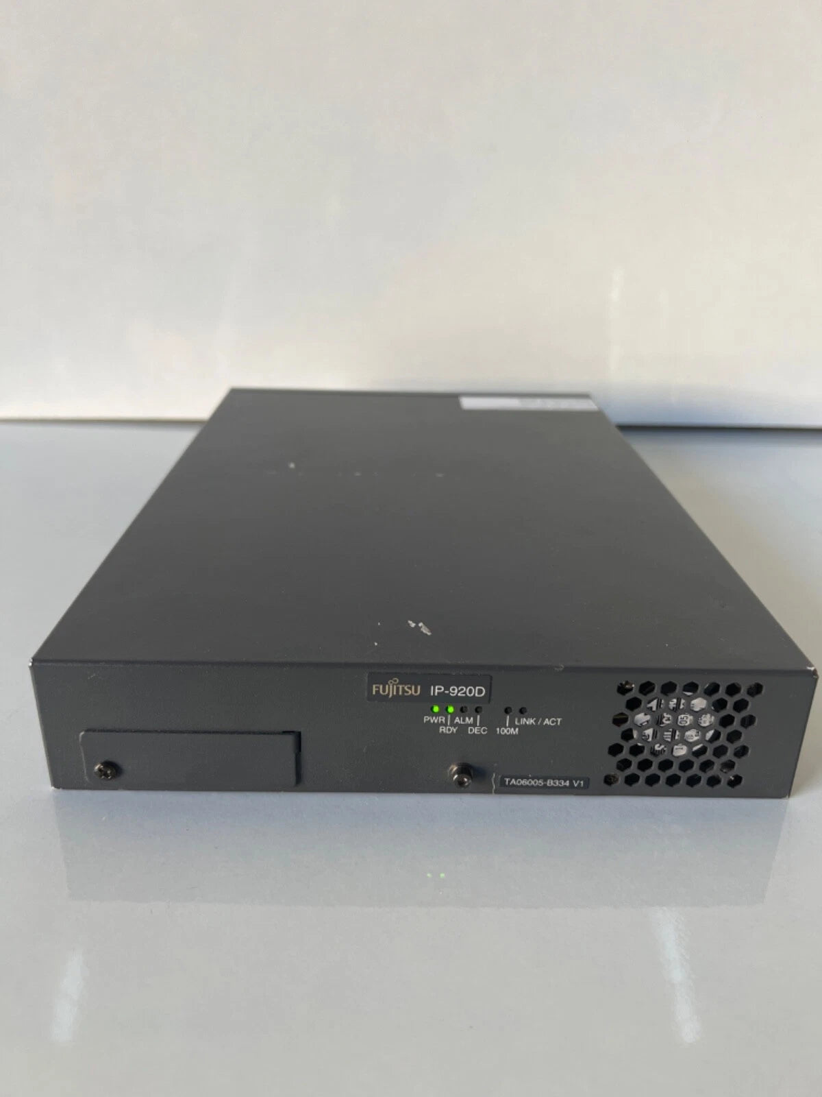 Fujitsu IP-920D HD/SD MPEG 4 AVC Compact Video Decoder