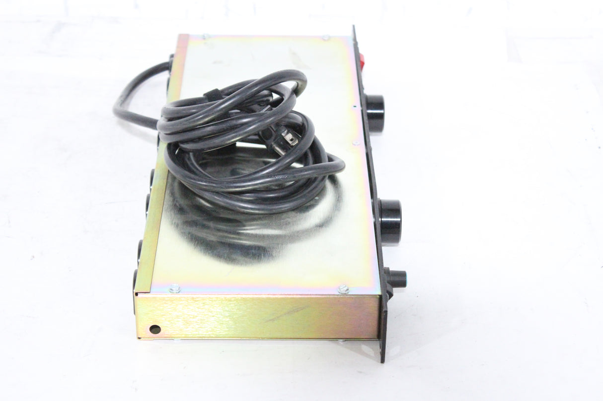 Furman PL-8 Power Conditioner & Light Module