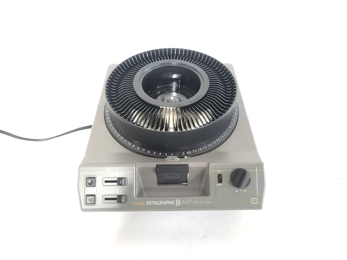 Kodak Ektagraphic III A Projector w/ 100-200mm f3.5 Nativar Lens in Hard Carry Case
