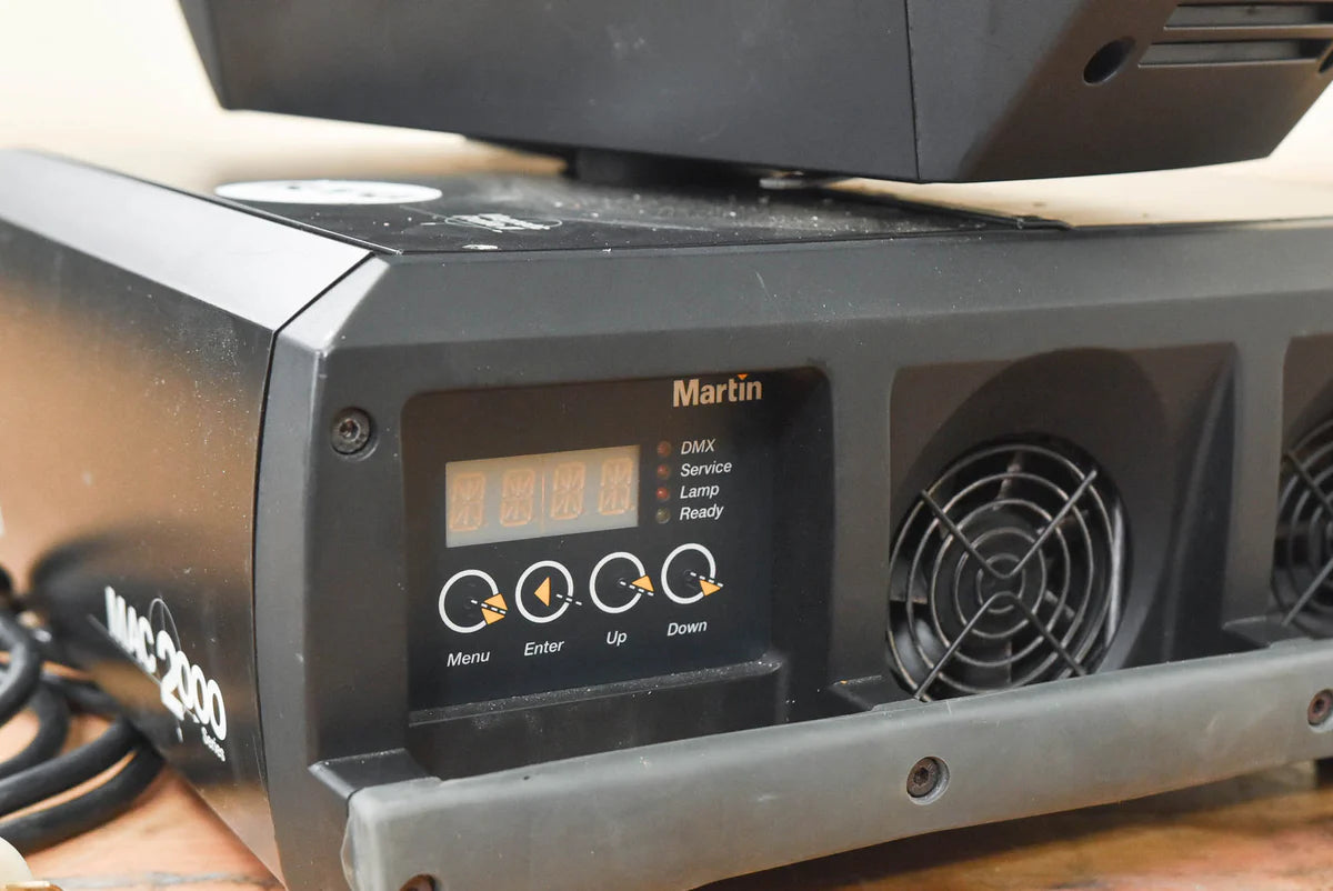 Martin Lighting MAC 2000 Performance II Moving Head Light