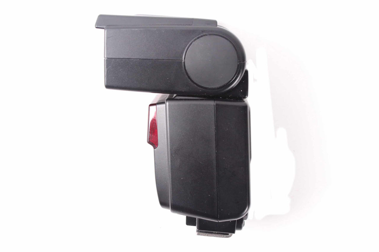 Nikon D200 10.2MP Digital Camera Kit