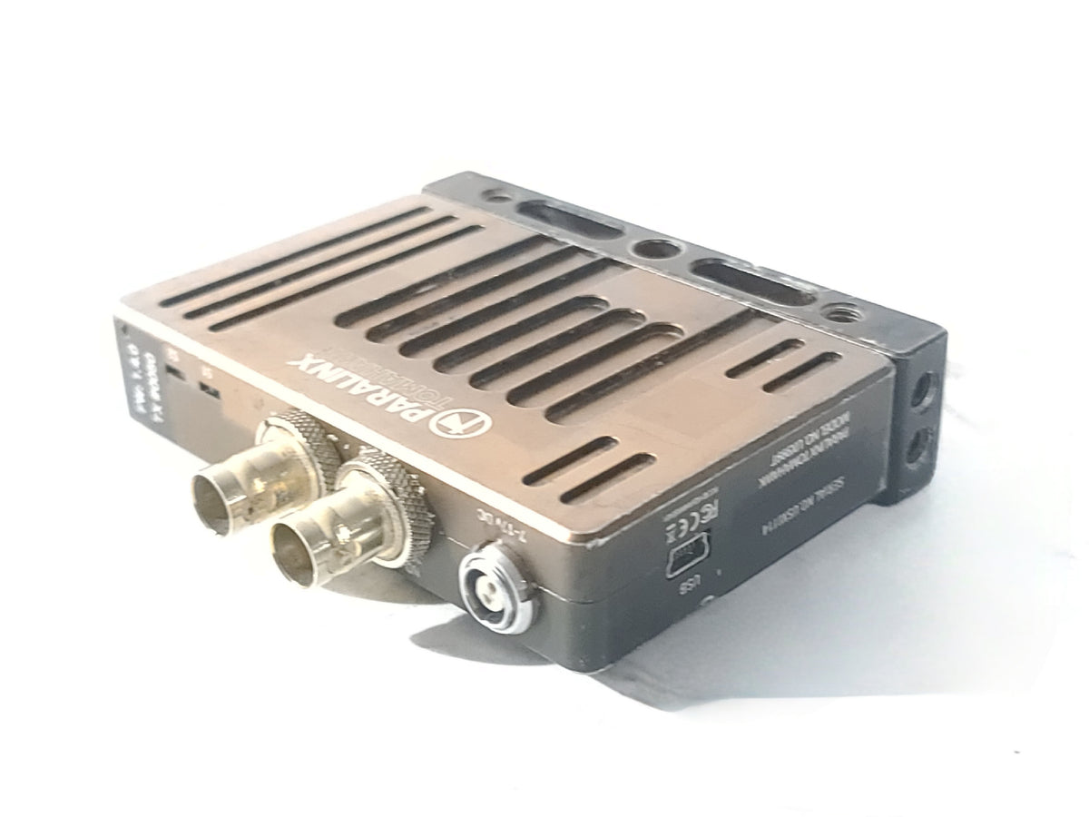 Paralinx Tomahawk 1:2 SDI/HDMI Wireless Transceiver Kit w/ (2) Paralinx UX999R Receivers, UX999T Transmitter, and Accessories