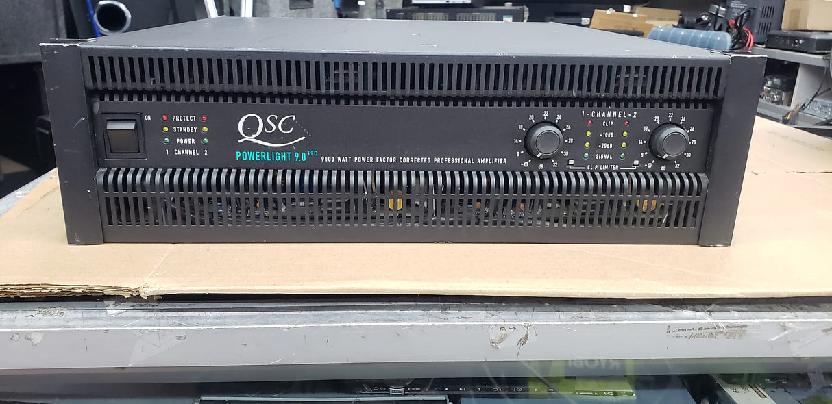 QSC PL 9.0 PowerLight Series Professional Power Amplifiers