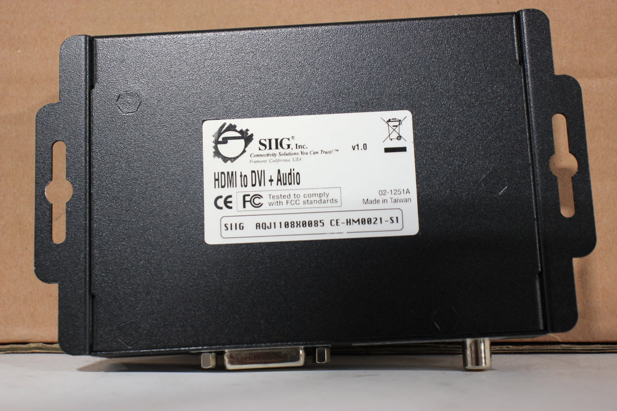 SIIG CE-HM0021-S1 HDMI to DVI + Audio Converter HD Ready 1080p w/ Original Box