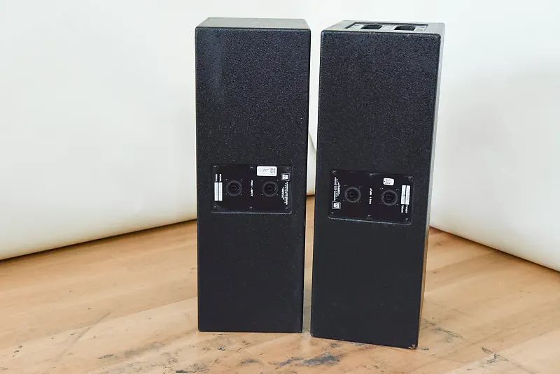 SLS FF2605 2 x 6.5" Front Fill Loudspeaker